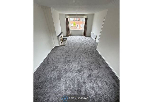 Montcalm Crescent, Leeds photo 5