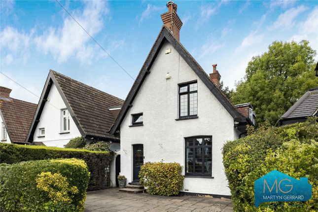 Thumbnail Detached house for sale in Victoria Road, Mill Hill, London