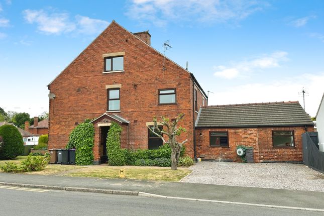 3-bed semi-detached on Lincoln Road, North Hykeham LN6, £270,000