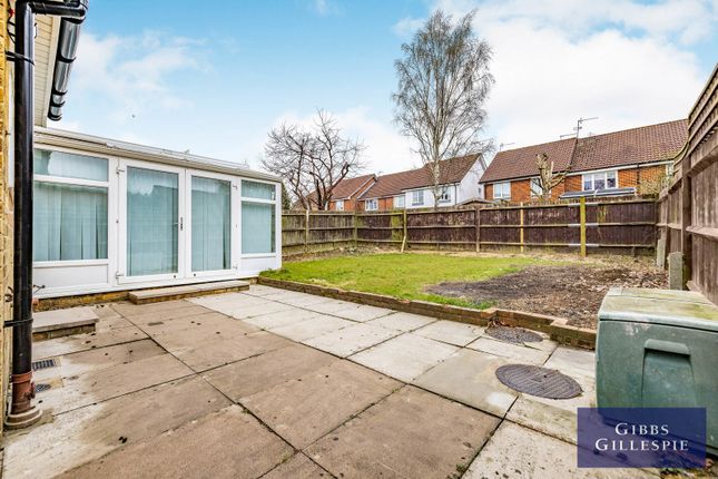 251, Tolcarne Drive, Pinner photo 4