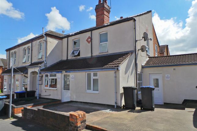property for rent in Holbrook Avenue, Rugby CV21