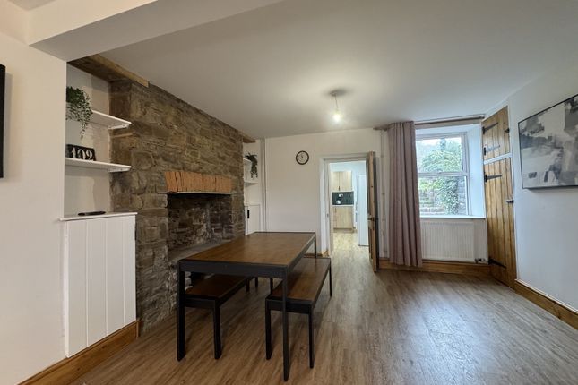 102, Heol Y Gors, Ammanford photo 3