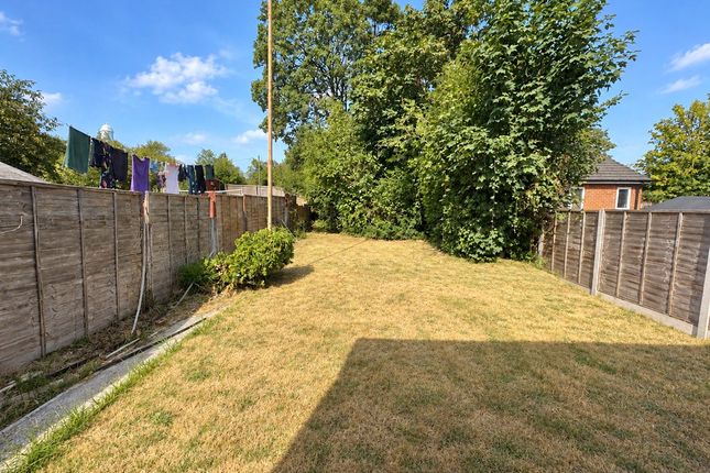 64, Harefield Road, Hampshire photo 2