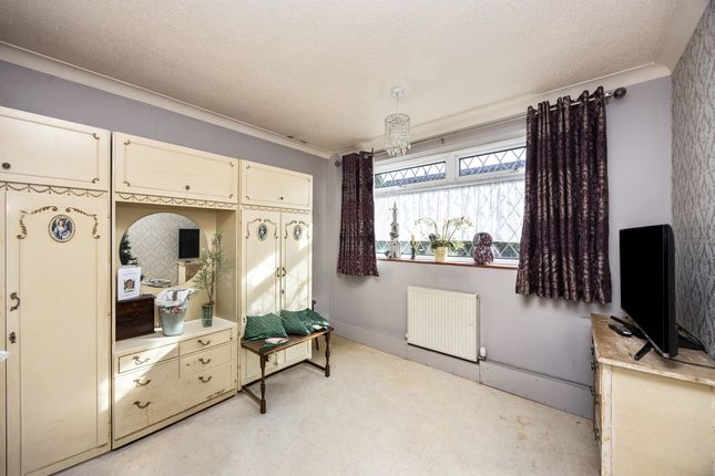 45, Copthorne Hill, Worthing photo 4