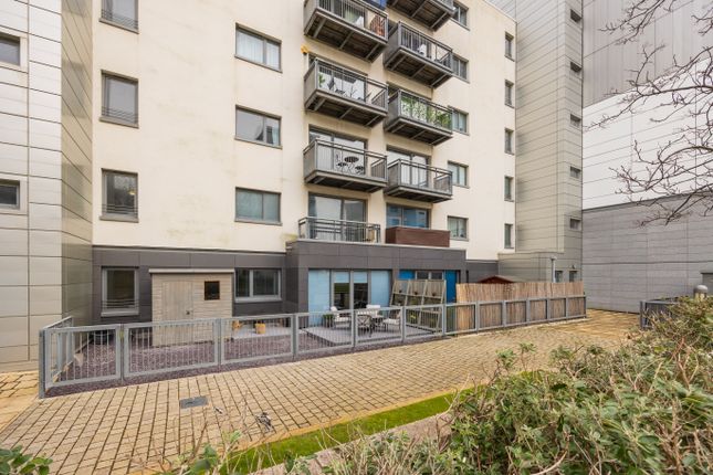 Flat for sale in 9/3 Western Harbour Midway, Edinburgh