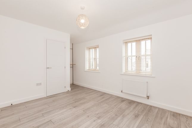 63, Flanders Close, Bicester photo 4