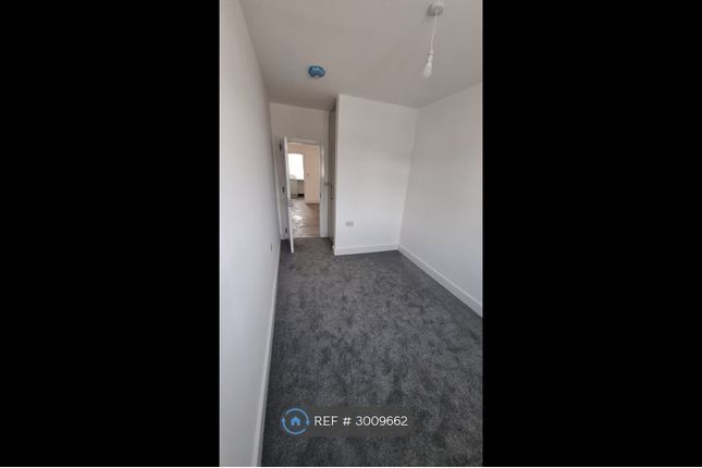 A Cove Road, Farnborough photo 5