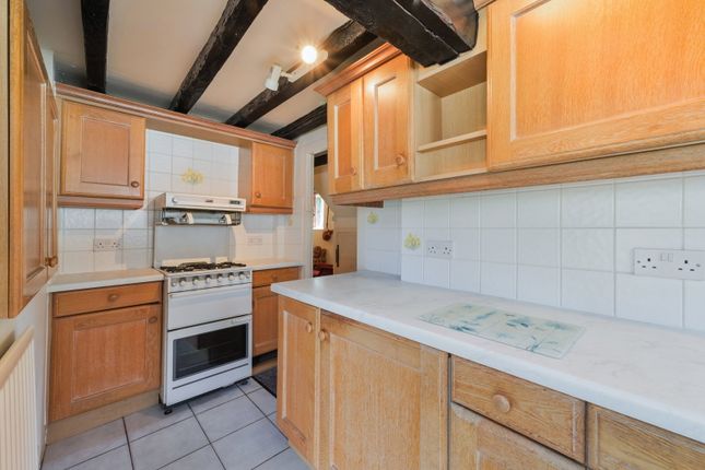 Charman Cottage, Nutfield Marsh Road, Redhill photo 3