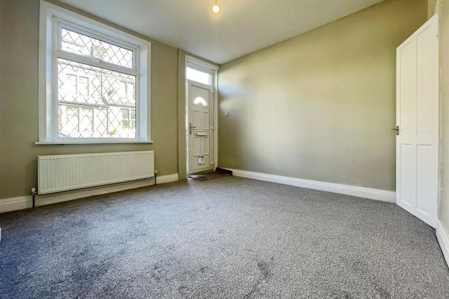 25, Mount Street, Bradford photo 2