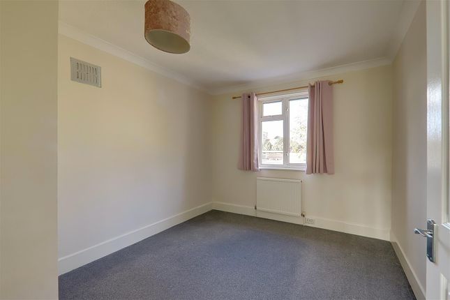 Detached house for sale in Sompting Avenue, Broadwater, Worthing
