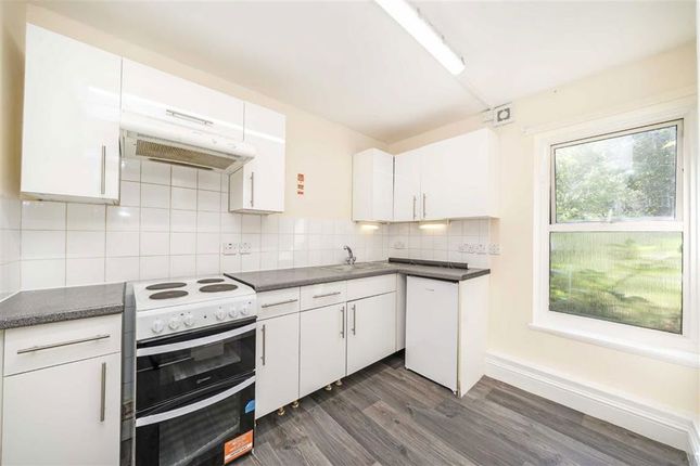 Flat 3, 1, Perryn Road, London photo 3