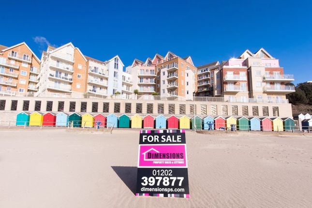 59, Honeycombe Beach, Bournemouth photo 3