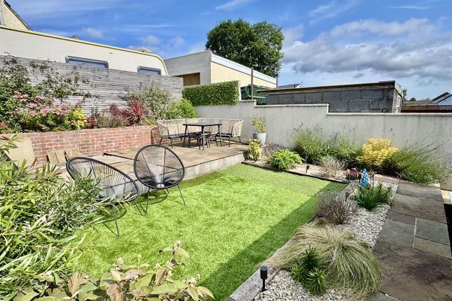 128, Teglan Park, Ammanford photo 4