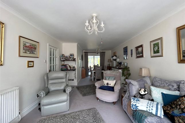 12, Ernsborough Gardens, Devon photo 3