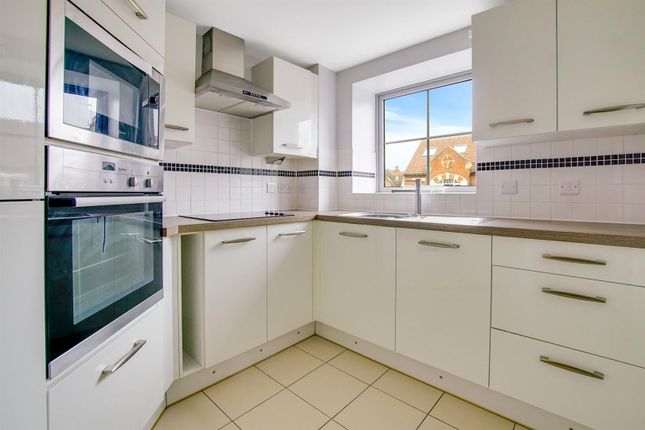17 Liberty House, Kingston Road, London photo 2