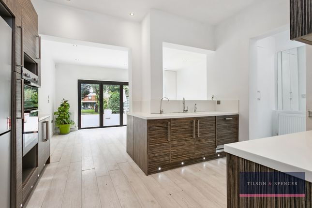 170920259_Tils_83 Hall Lane _E4 8Hw_005_Wm