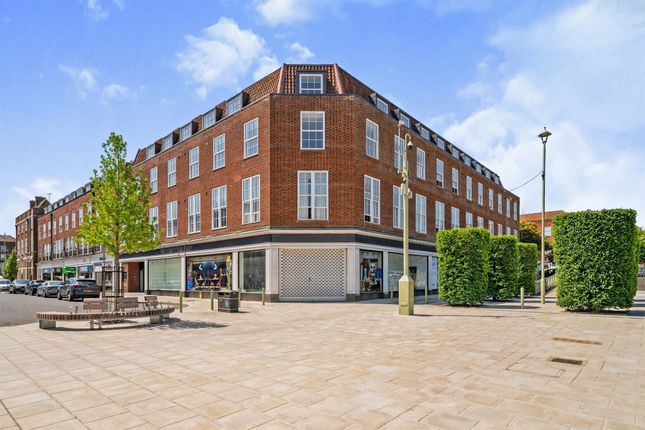 Thumbnail Penthouse for sale in Theodores Place, Stonehills, Welwyn Garden City