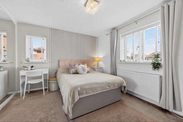 11, Orchid Close, Cardiff photo 4