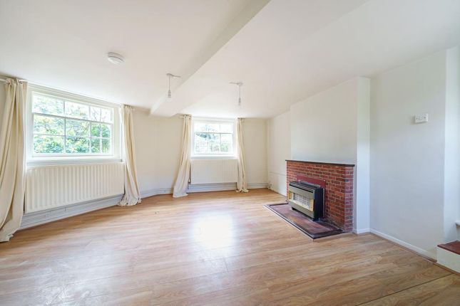 Cottage to rent in Hampstead Lane, London
