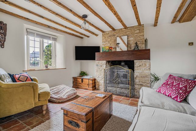 Linwood Cottage, 9, Fewcott Road, Bicester photo 2