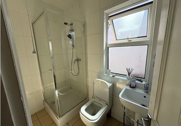 Room 5, 6, Churton Road, Chester photo 4