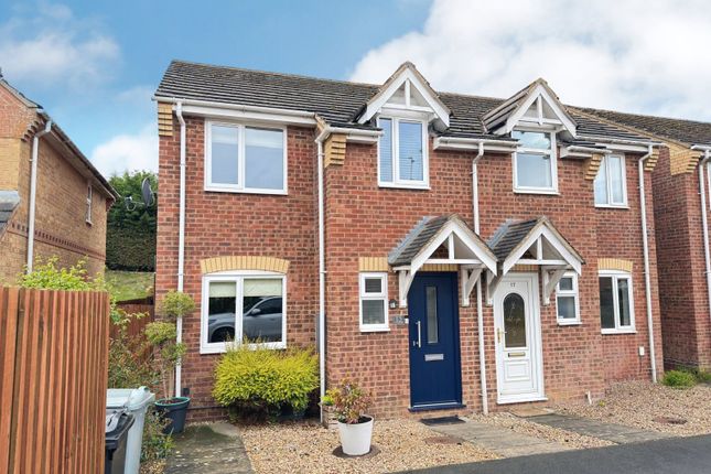 3-bed house on 15, Clover Gardens, Stamford, £280,000