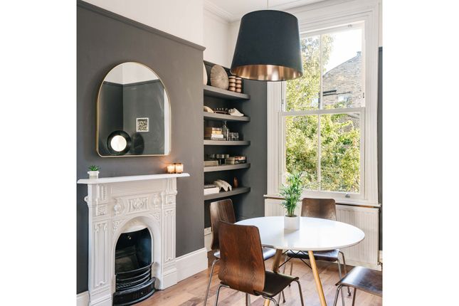 16, Killowen Road, London photo 2