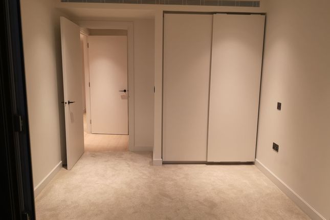 124 Belvedere Row Apartments, London photo 3