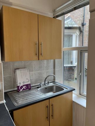 38 Lyndhurst Road, Luton photo 4