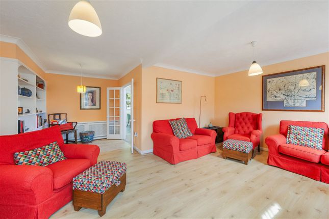 End terrace house for sale in Ardshiel Drive, Redhill