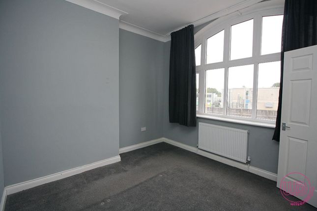 4 Dacre Street, South Shields photo 4