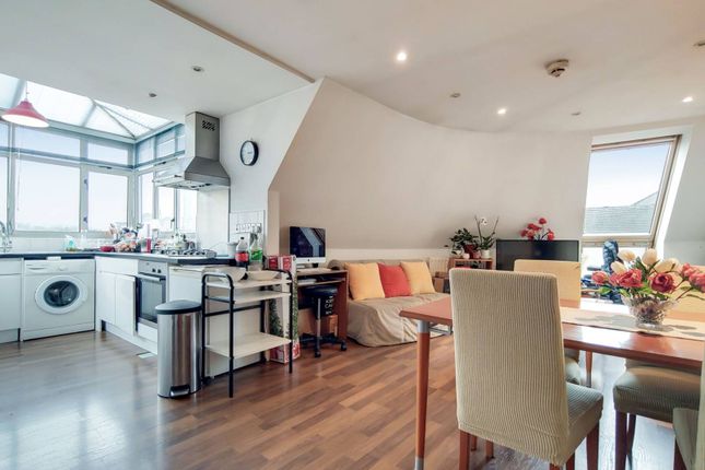 Thumbnail Flat to rent in Westferry Road, Isle Of Dogs, London