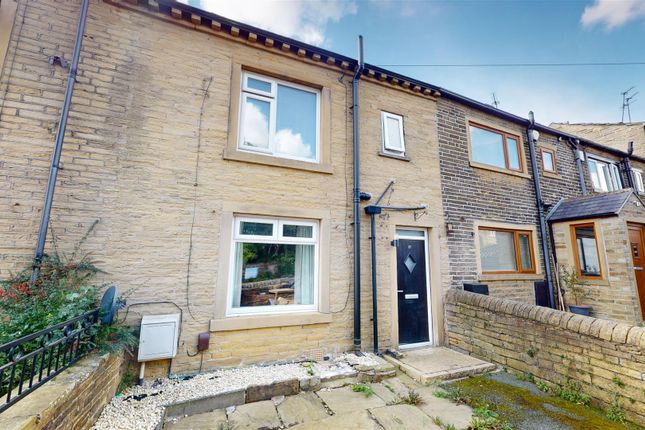 Terraced house to rent in Park Square, Northowram, Halifax HX3