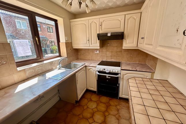 7, Pyke Court, Great Yarmouth photo 3