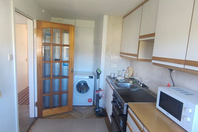 53, Rankin Court, Greenock photo 2