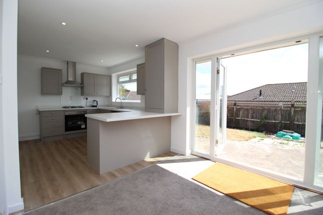 2 Maddoxford Way, Southampton photo 3