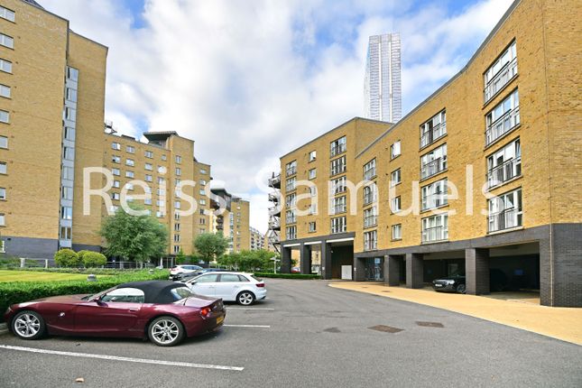 Thumbnail Flat to rent in Franklin Building, Millennium Harbour, Canary Wharf, London