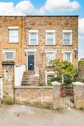 Maisonette for sale in Lambourn Road, London