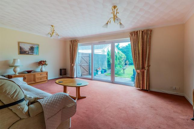 19, Penygroes, Pontyclun photo 3