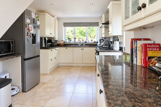 12, Elderberry Close, Waterlooville photo 4