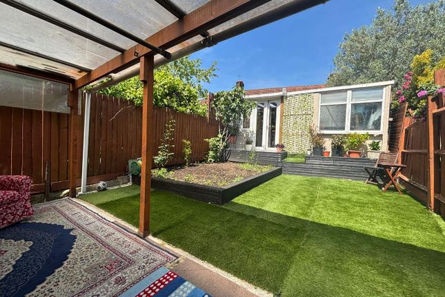 321, Deansbrook Road, Edgware, HA8, Edgware photo 2