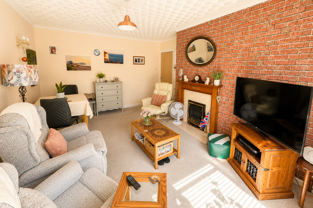 21, Furzeland Drive, Neath photo 2