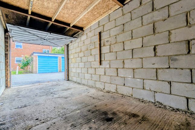 Garage 5, Charlwood Lodge, 24, Lansdowne Road, Worthing photo 3