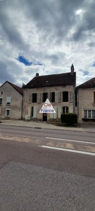 Property for sale in Chanceaux, Bourgogne, 21440, France