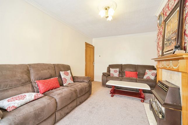 12, Sherwell Rise, Bradford photo 4