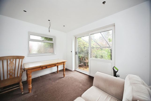 Shakespeare Road, Luton photo 4