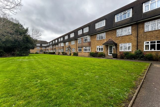 Flat to rent in Sutton Common Road, Sutton