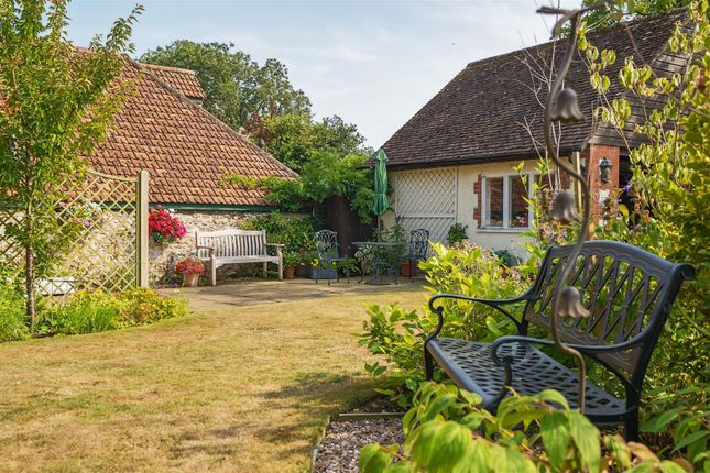 Crossways Cottage, Chard photo 3