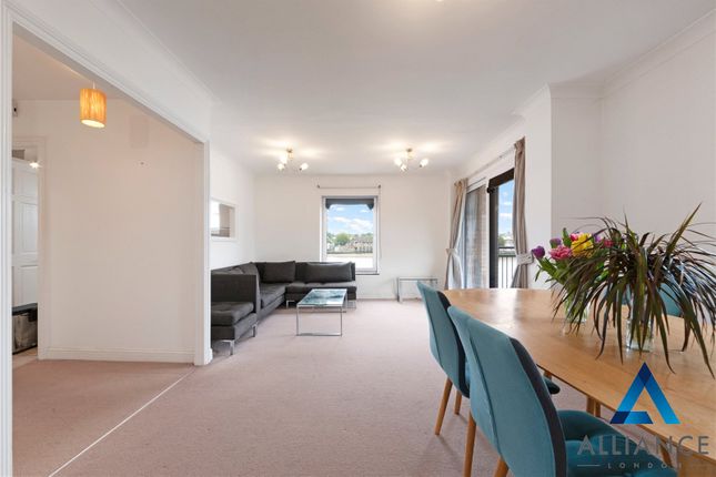 Flat 48, Luralda Wharf, 40, Saunders Ness Road, London photo 3