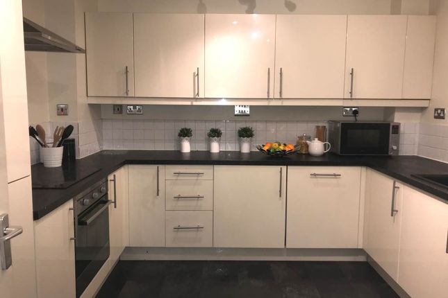 Thumbnail Flat to rent in Dinsdale Place, Sandyford, Newcastle Upon Tyne